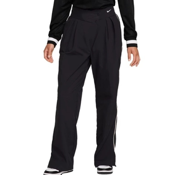 LIKE NEW Nike Women's Mid-Rise Repel Asymmetrical-Waist Trousers Pants - Picture 5 of 5